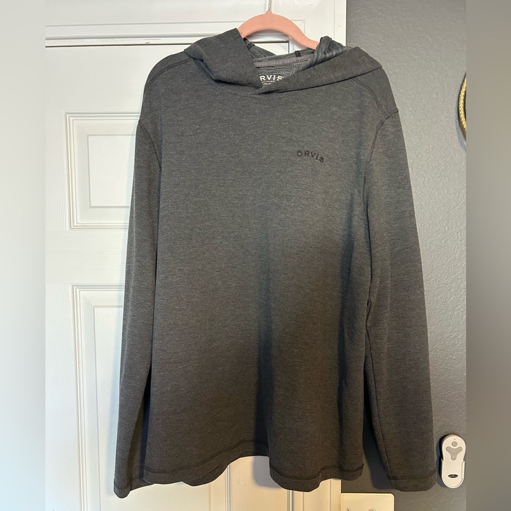 Orvis Charcoal Classic Hoodie in Excellent Condition